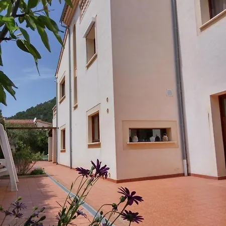 Holiday home In Pedruscada Mit Privatem Pool